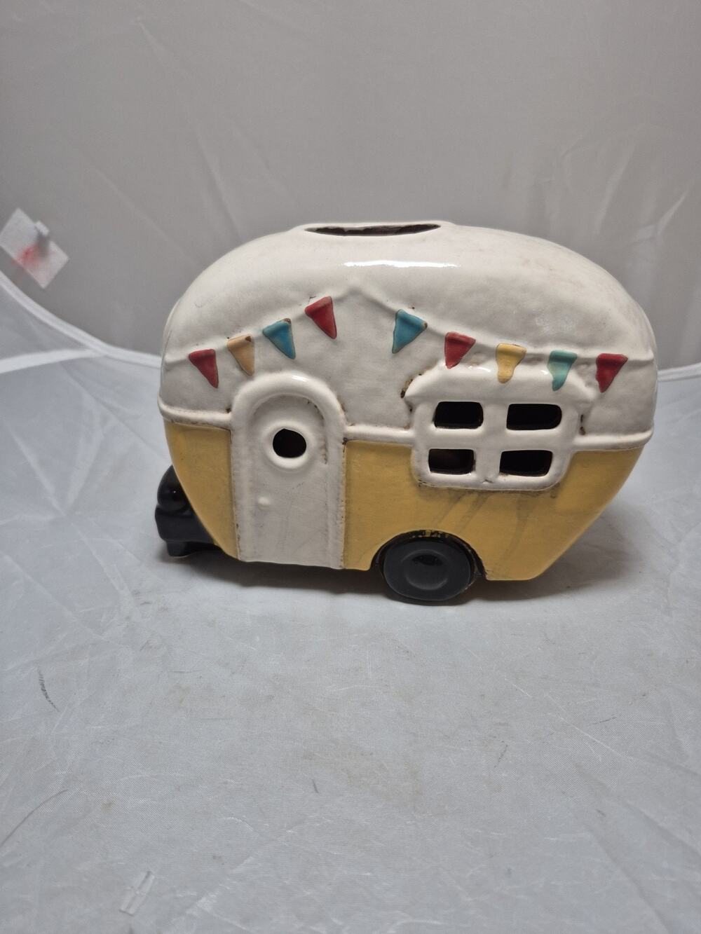 💥 Kirkland's- Ceramic Camper Table Top Nightlight- Yellow- Vintage